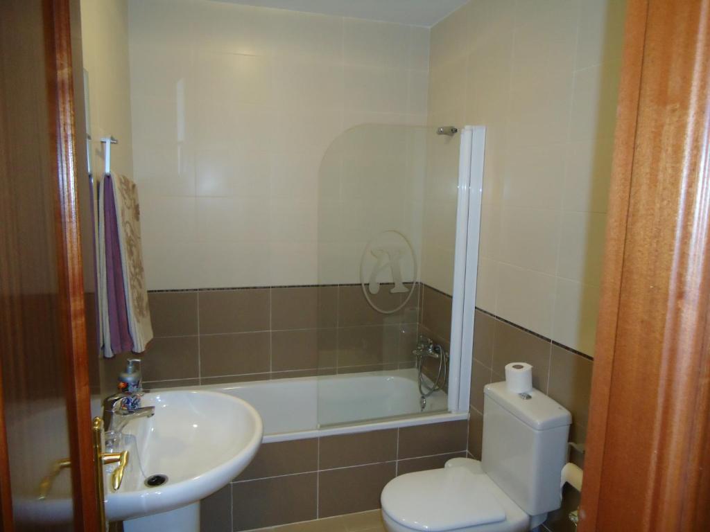 Hostal Los Claveles Baena Oda fotoğraf